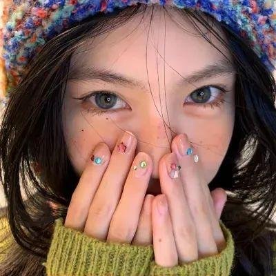 草间∞弥生